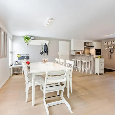 Beber Holiday home Lombardsijde