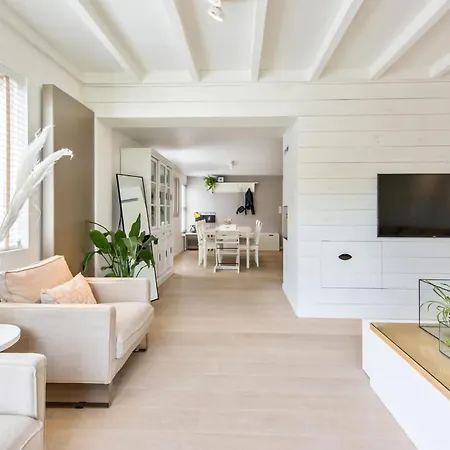 Holiday home Beber Lombardsijde